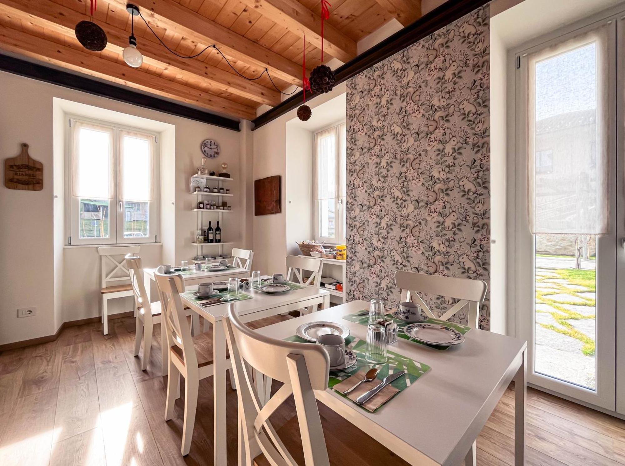 Riarel- Foresteria Lombarda Rodero Exterior photo